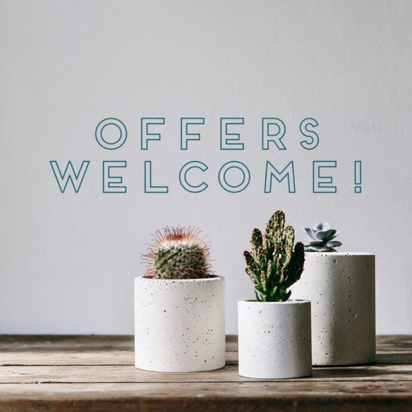 Offers welcome @stephscloset920! - Picture 1 of 1